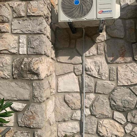 Room Vera- With Airconditioning And Free Parking Moscenicka Draga Exterior photo